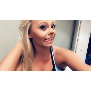 Meet your Posher, Paige